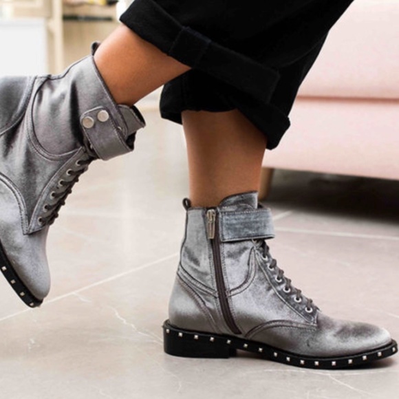 Vince Camuto Shoes | Vince Camuto Womens Ankle Velvet Boots Sz 5 | Color: Gray | Size: 5 | Renatamendys's Closet